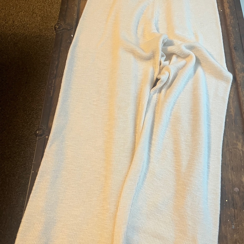 Free People Beach Cream Knit Sweater pant set, size medium - Picture 3 of 4